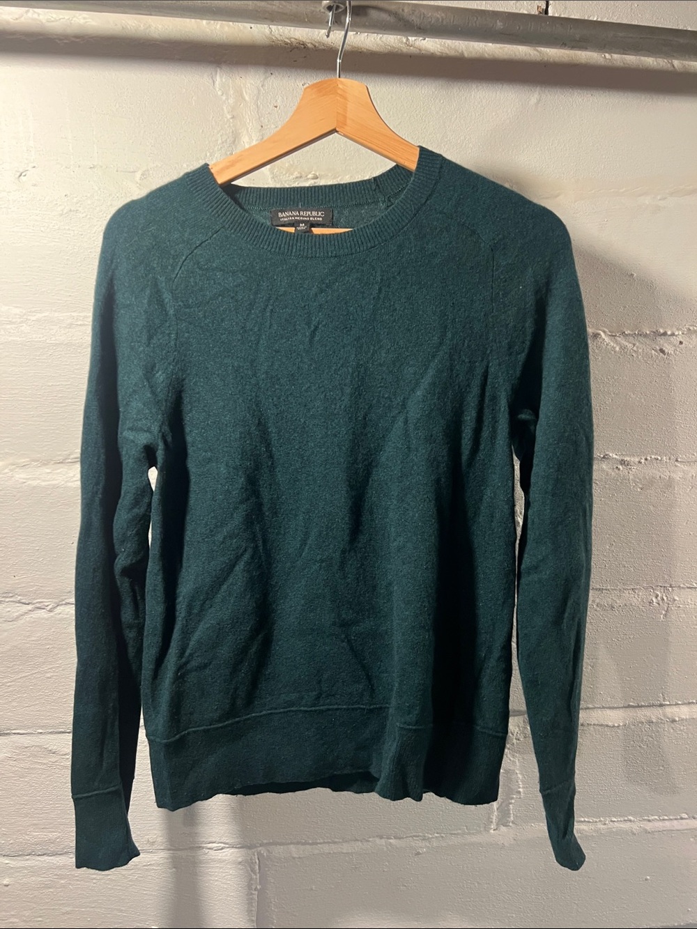 Banana Republic Merino blend green sweater size M
